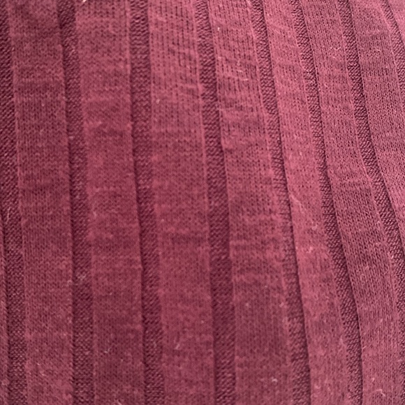 Maroon spaghetti strap tank top - Small - Picture 3 of 5